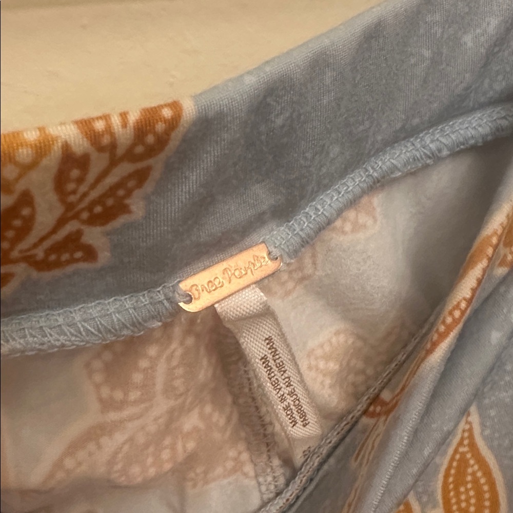 Free People Make a Statement Floral Flare Pants M Preowned Stretchy Comfy Hippie - Picture 2 of 5